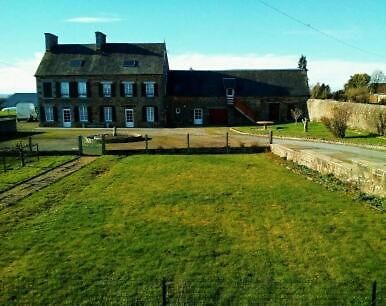 Les Ch'Tis Normands Bed & Breakfast Domjean Bagian luar foto
